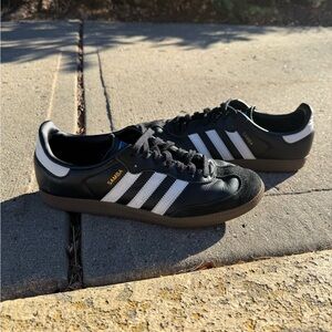 Men’s Adidas Samba (size 9.5)